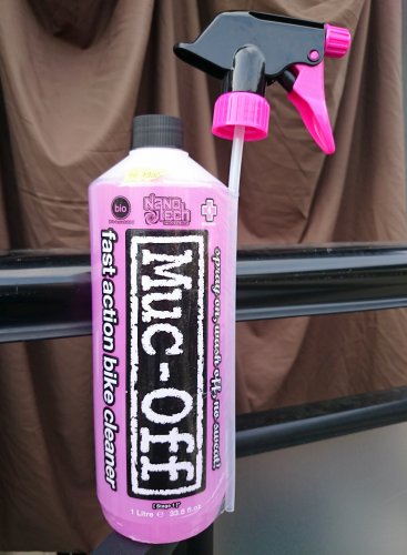 マックオフというピンクの洗車用洗剤を使ってみました Z400ltd Net