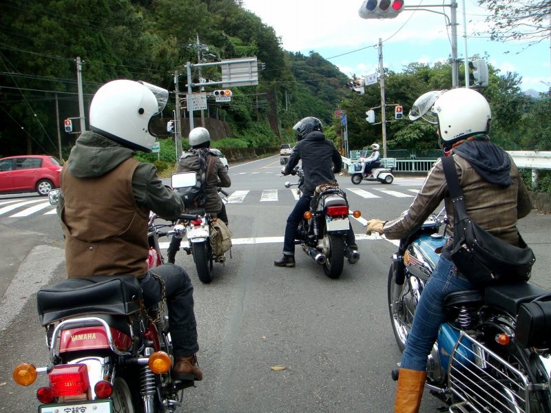 秋のバイクウェア・服装選び レトロおしゃれバイク 【2022年】 | Z400LTD.net